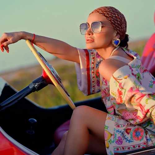 Günel Zeynalova Yeni Bulud Olsam Şarkısını Mp3 İndir