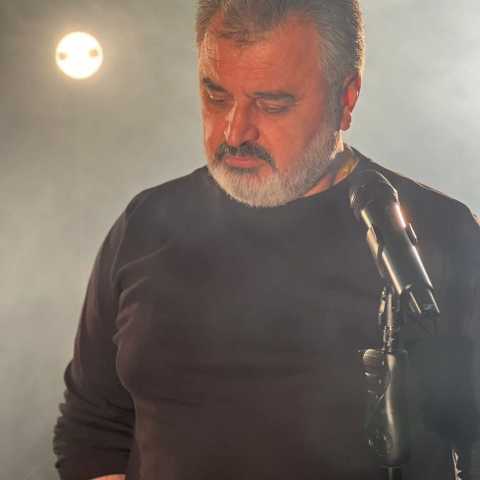 Adem Sevgi Yeni 1917 (Filistin) Full Albüm İndir