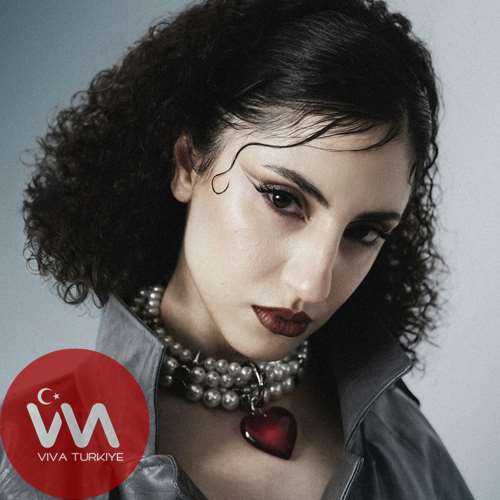 Yeşim Farah Oyuncak mp3 İndir Yeşim Farah Oyuncak mp3 İndir