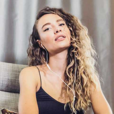 Irmak Arıcı Tek Şarkıları Full Albüm İndir Irmak Arıcı Tek Şarkıları Full Albüm İndir