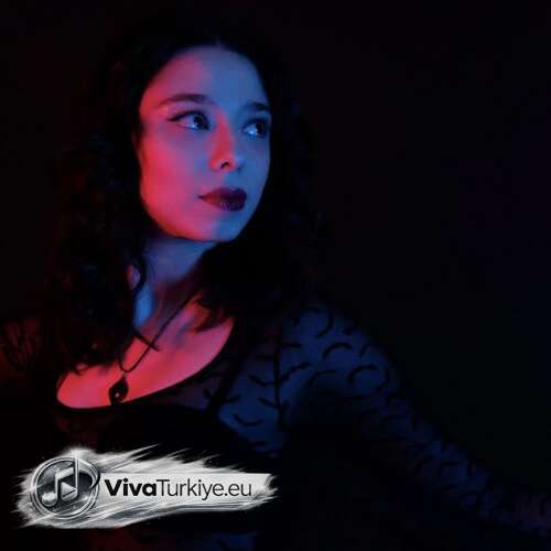 Begüm Çelebi – Bu Bi Aşk Ki (2026) Mp3 İndir 7 begum celebi bu bi ask ki