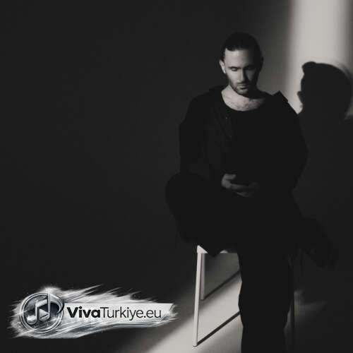 Görkem Sağlam Yeni Her Şeyinle Şarkısını Mp3 İndir